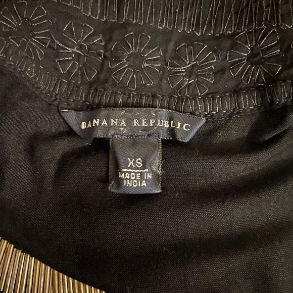 Banana Republic Black Sleeveless Dress with Gold Beads Size XS - Picture 7 of 9